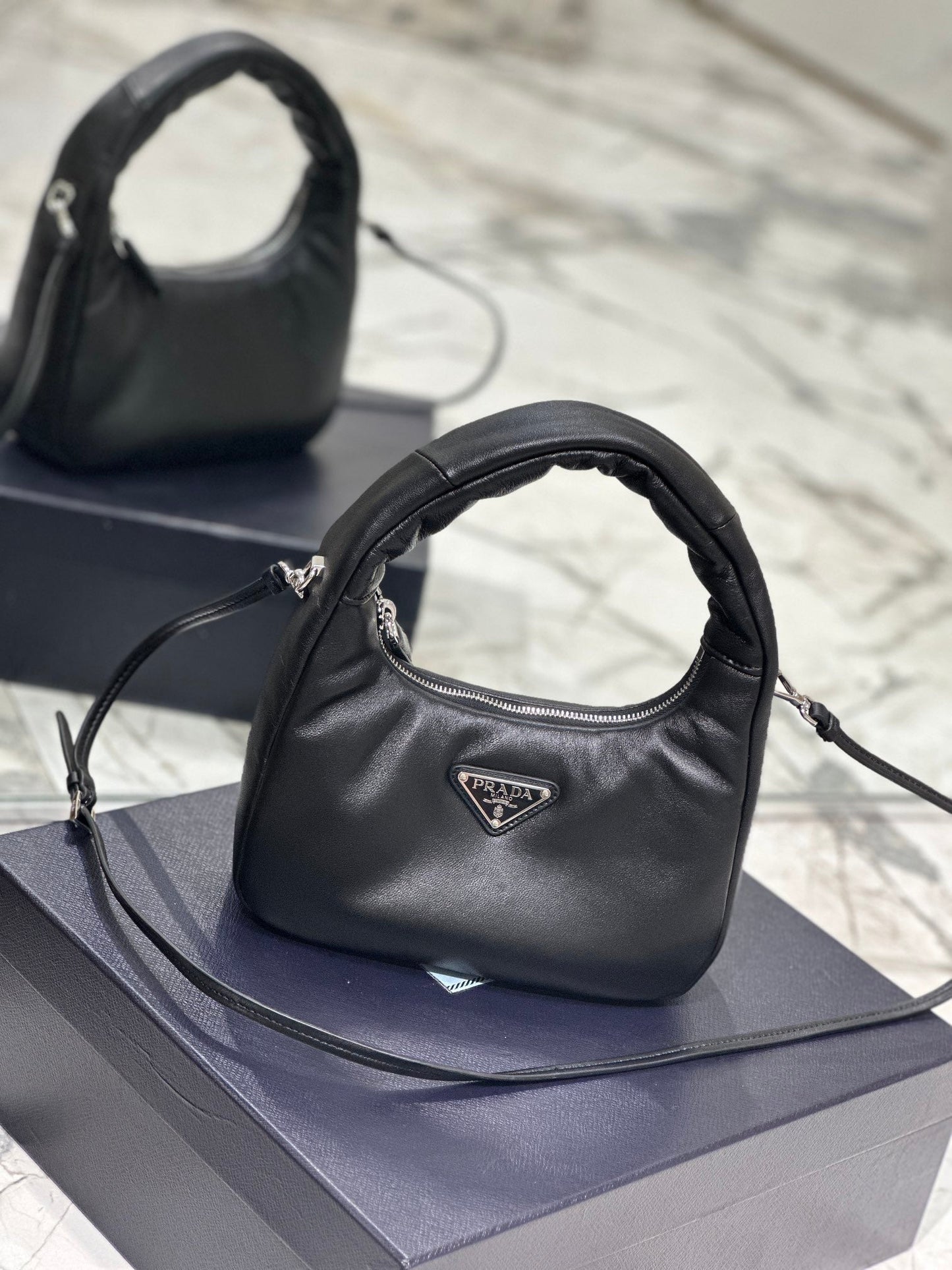 HOBO BAG 21 IN BLACK SOFT LAMBSKIN