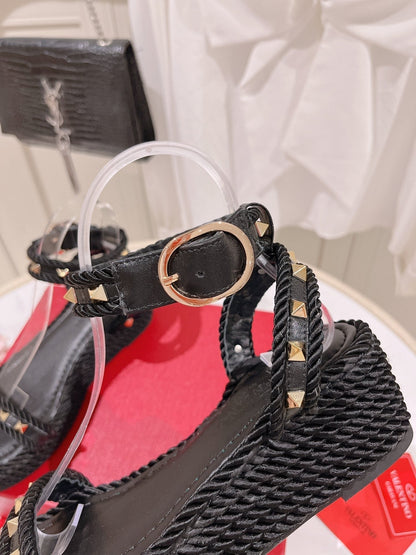 VT Rockstud Platform Sandals 65mm Black Espadrilles Calfskin 521309