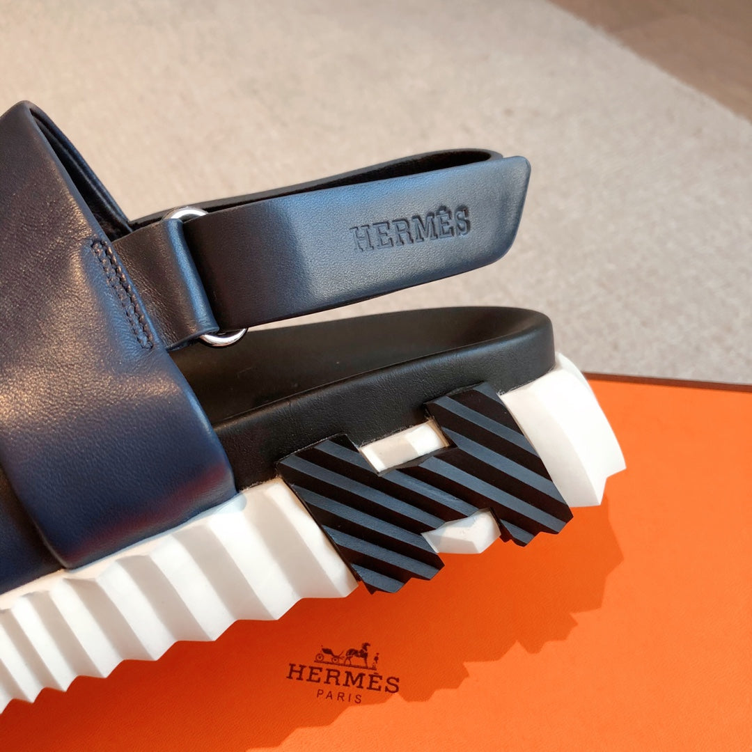 HM ELECTRIC SANDAL NAVY CALFSKIN