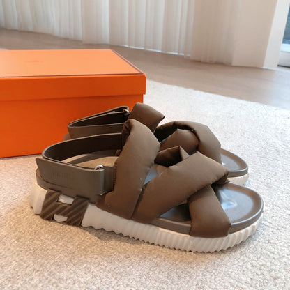 HM ELECTRIC SANDAL BROWN FABRIC AND CALFSKIN