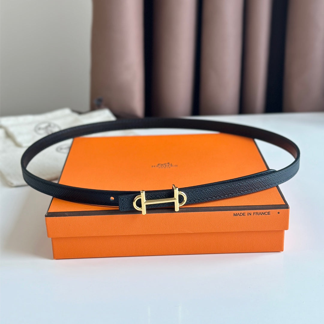 HM GAMMA BUCKLE & REVERSIBLE BLACK LEATHER STRAP 13MM GOLD HARDWARE
