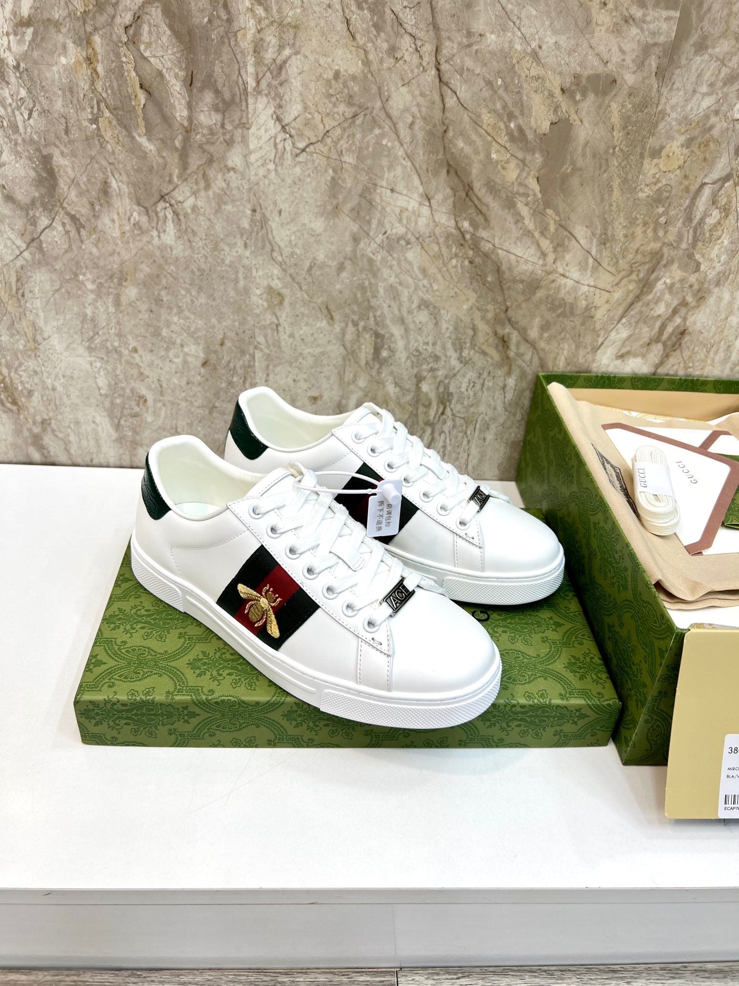 GG Men's ACE Sneaker White Cowhide 525964