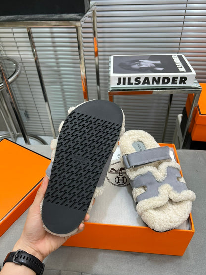 HM Chypre Sandal In Grey Suede And Fleece Lining 953831