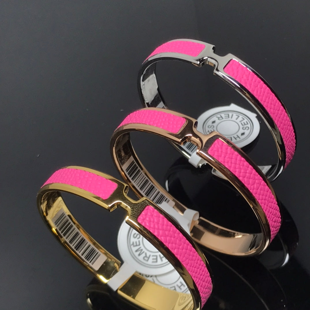 H Pig Nose Pink Bracelet