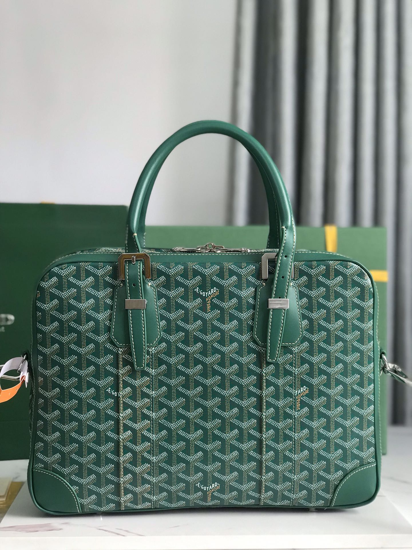 AMBASSADE DOCUMENT CASE 35 IN GREEN GOYARDINE CANVAS