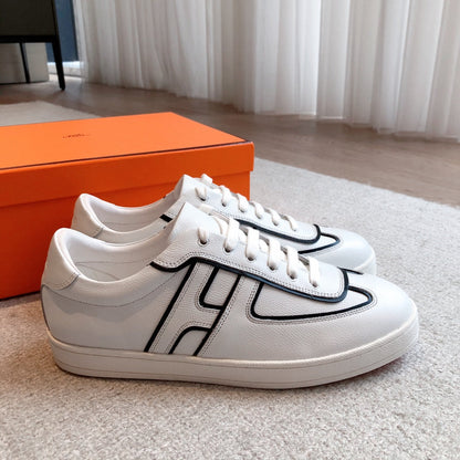 HM BOOMERANG SNEAKER BLACK AND WHITE CALFSKIN