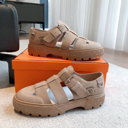 HM ITEM SANDAL ALMOND CALFSKIN AND DENIM