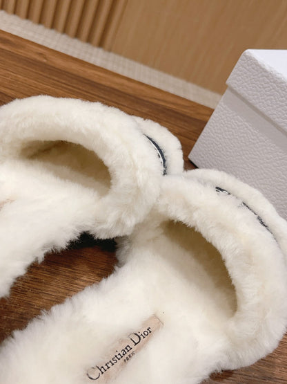 CD Dway Slide White Black Fleece Lining And Canvas Fabric