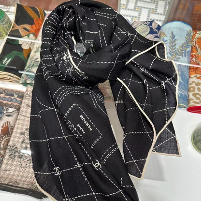 CC Square Scarf 140 CM In Black White Cashmere Silk 359322