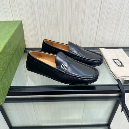 GG Men's Interlocking G Loafer Black Cowhide 165489