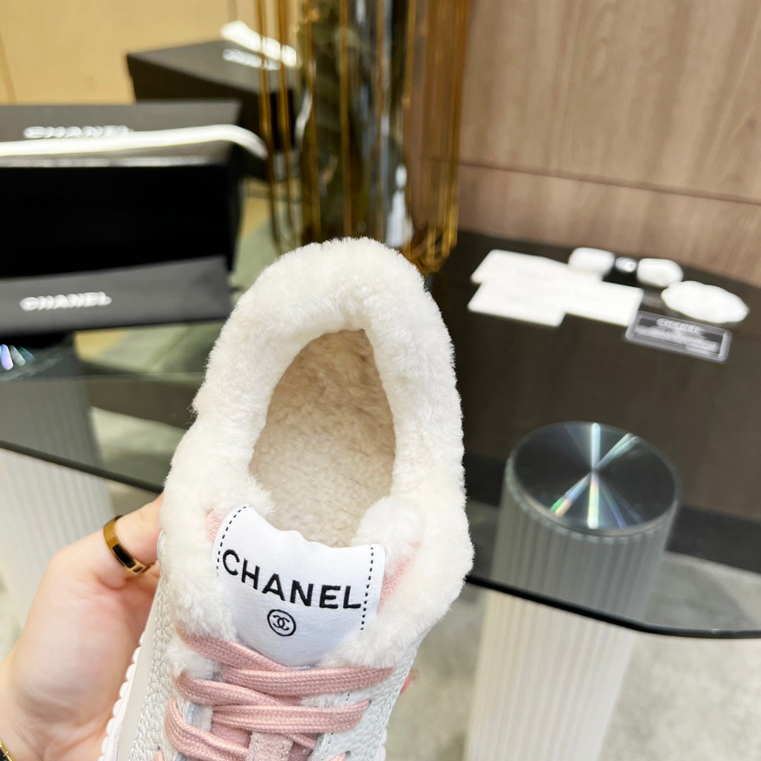 CC Sneaker White Pink Cowhide With Fleece Lining 944564