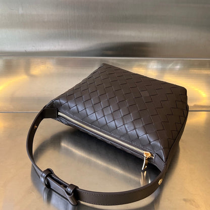 WALLACE 22 BAG CHOCOLATE CALFSKIN