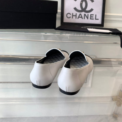 cc loafer white lambskin black grosgrain