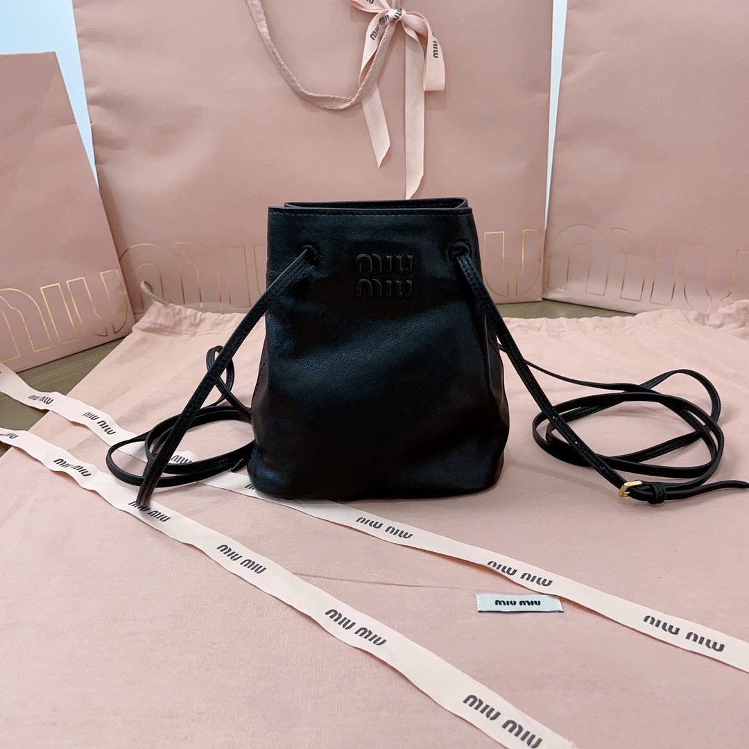 MINI BAG 17 IN BLACK SHINY CALFSKIN