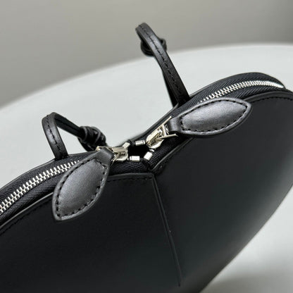 Le Coeur 21cm Black Calfskin Shouder bag