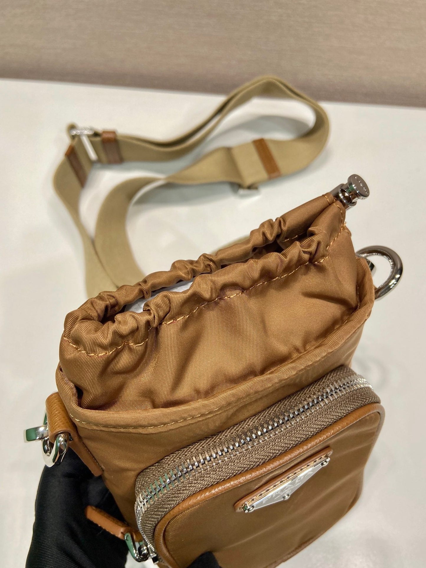 PHONE BAG 18 IN SEPIA BROWN RE-NYLON