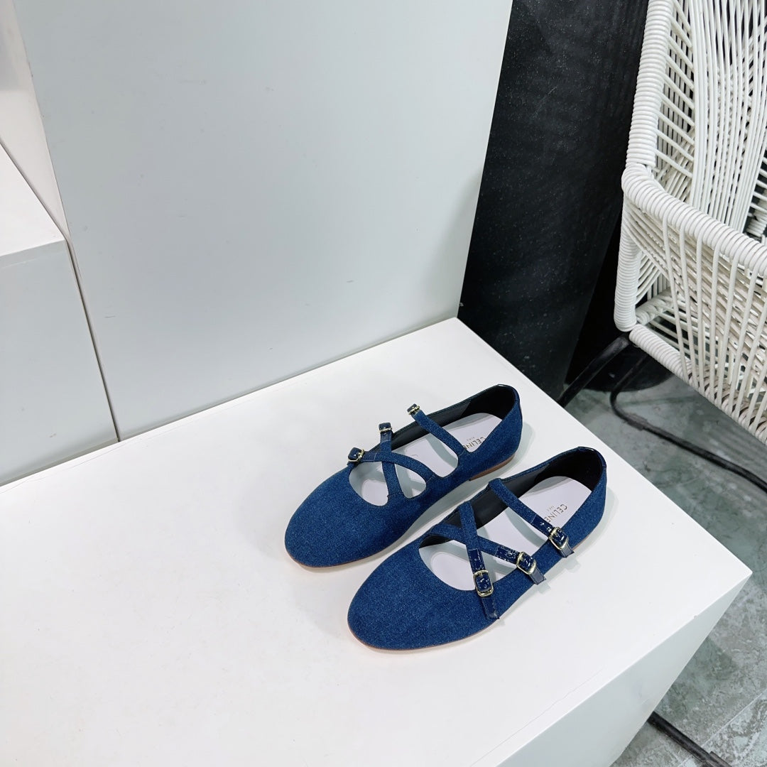 FLAT MARY JANE IN NAVY BLUE FABRIC