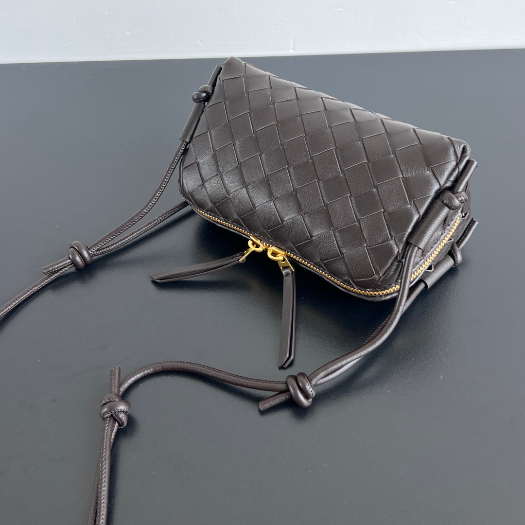 BV Concert Pouch 18.5cm Dark Chocolate Lambskin