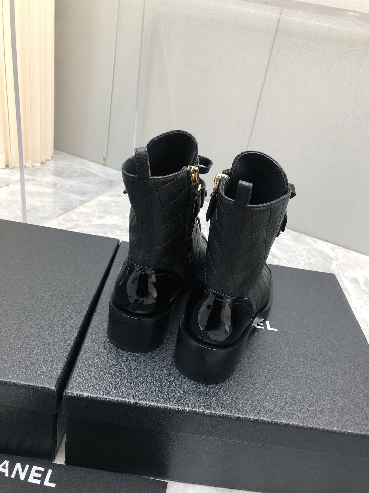 CC Short Boots 45mm In Black Quilted Lambskin And Glossy Cowhide 950042