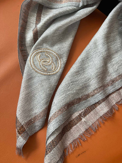 CC Square Scarf 100 CM In Grey Cashmere And Wool Mix Sequin Fabric 345992
