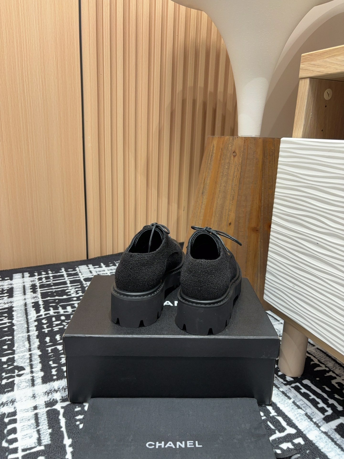 CC OXFORD SHOES IN BLACK TWEED AND CALFSKIN