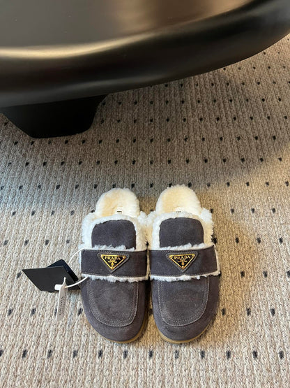 PRA Furry Half-Slipper Dark Gray Suede 478564