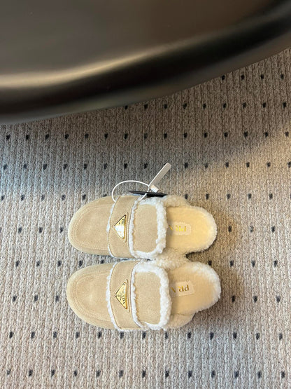 PRA Furry Half-Slipper Beige Suede 478566