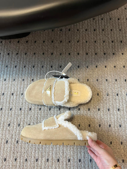 PRA Furry Half-Slipper Beige Suede 478566
