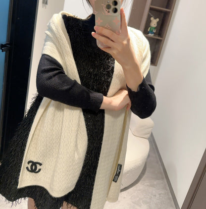 CC Scarf 200 CM In White Cashmere 405174