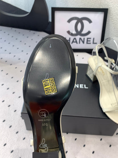 CC Sandal In White Lambskin 147093