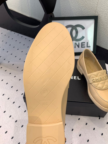 CC Moccasins In Beige Cowhide 147017