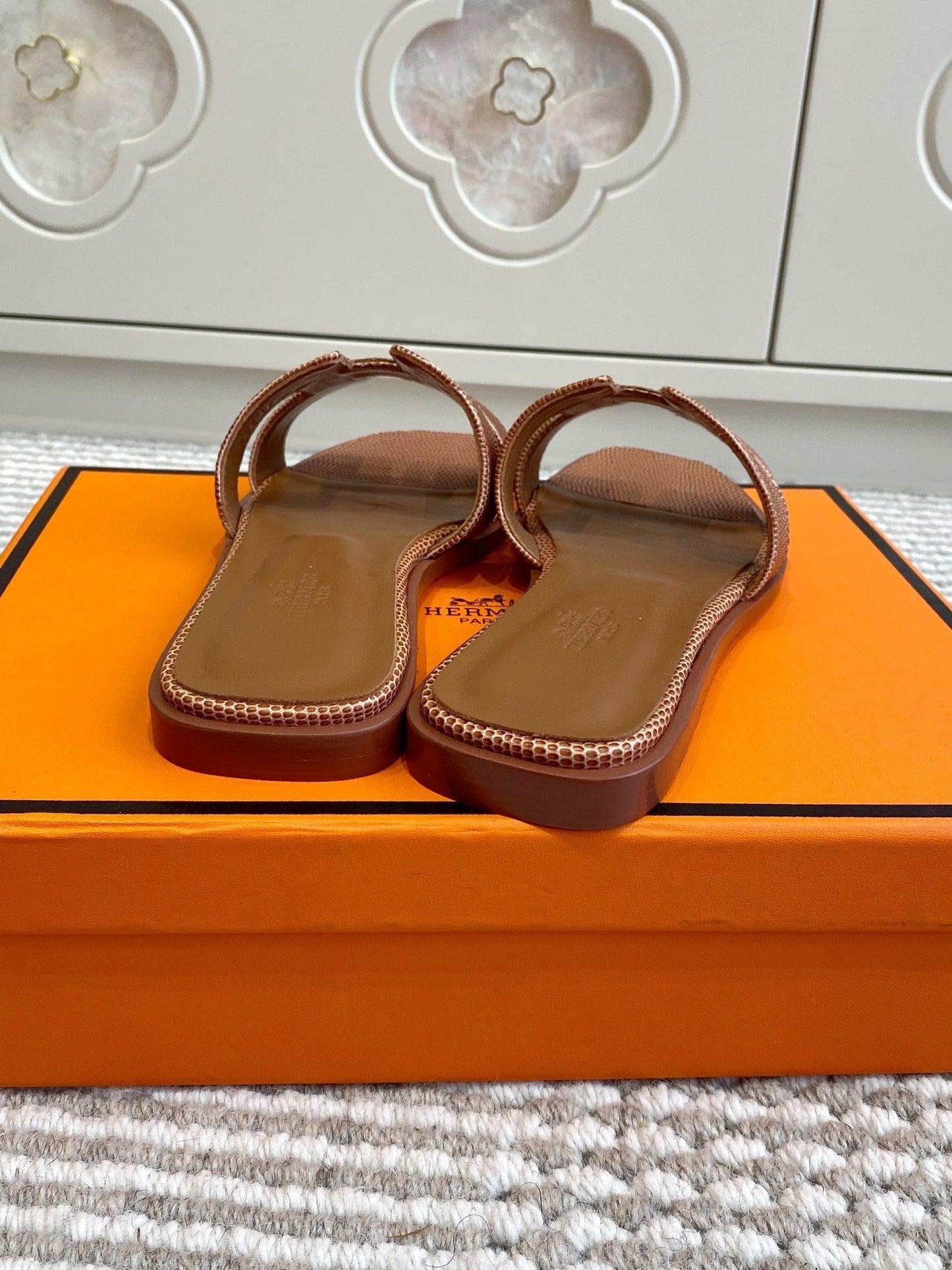 HM Oran Sandal Brown Sheepskin 291402