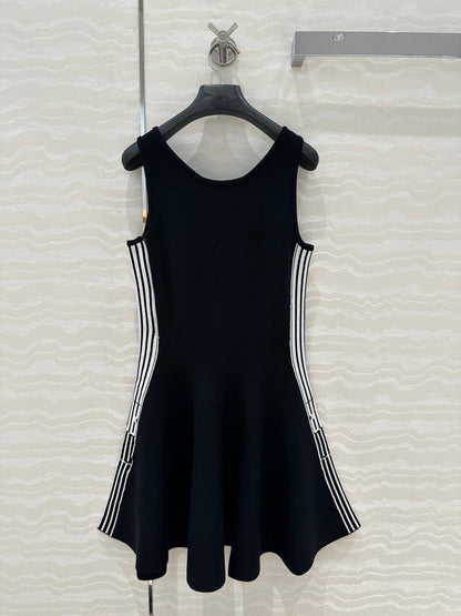 CD U-neck Large A-line Skirt Black Viscose Polyamide