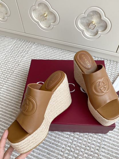GC 25 Interlocking G Sandal Brown Cord Cowhide 291035