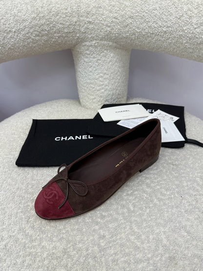 CC 25A Ballet Flat Suede