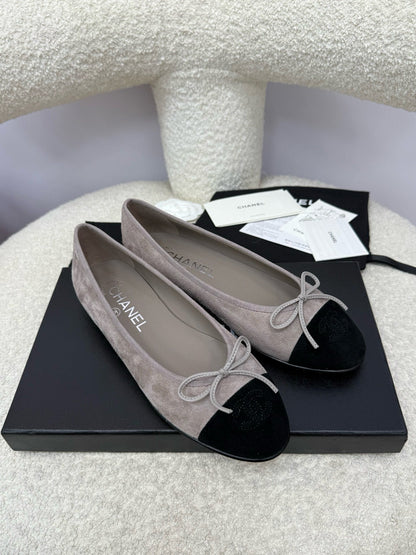 CC 25A Ballet Flat Suede