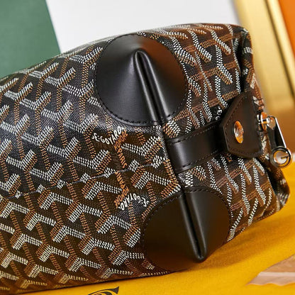 BOWLING TOILETRY BAG 24 IN BLACK GOYARDINE CANVAS AND CALFSKIN