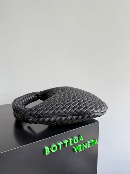 BV 2026 Veneta Medium Bag Black Lambskin