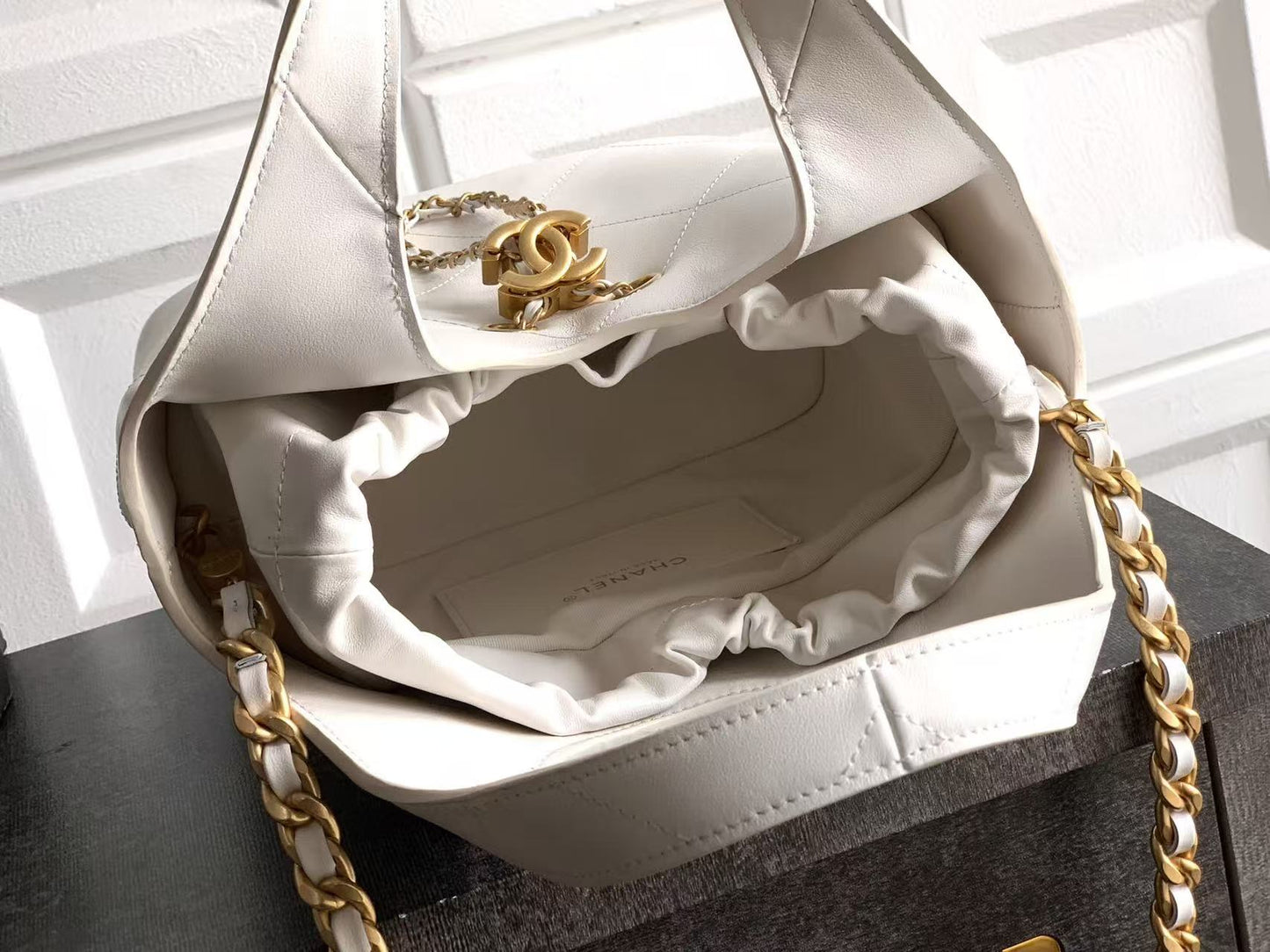 Chanel 2026 Small Shopping Bag 22cm White Calfskin