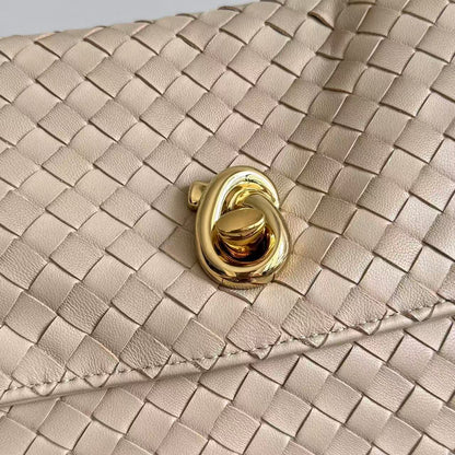 Bottega Veneta 2026 Madison Intrecciato Bag 27cm Beige Leather