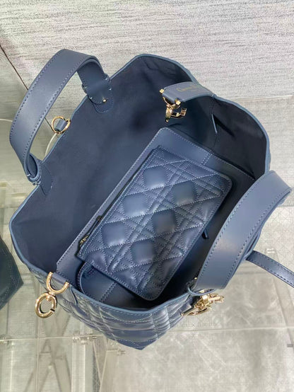 Dior 2026 Toujours Bag 28.5cm Macrocannage Blue Calfskin