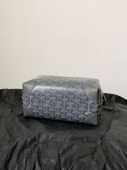 Goyard 2026 Goyard Boeing Toiletry Bag Grey Goyardine Canvas