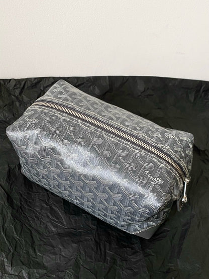 Goyard 2026 Goyard Boeing Toiletry Bag Grey Goyardine Canvas