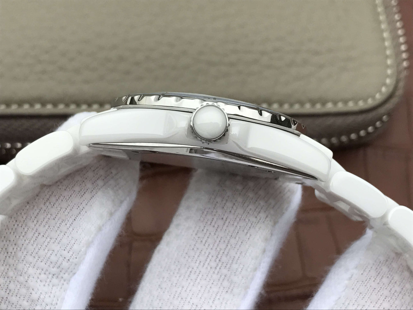J12 BLUE BEZEL DIAMOND NUMERALS 33MM