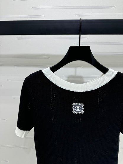 Chanel 2026 Embroidered Logo Knit Short-sleeved Top Wool 373087