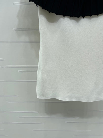 Chanel 2026  Pleated Collar Top Black and White Polyester Viscose