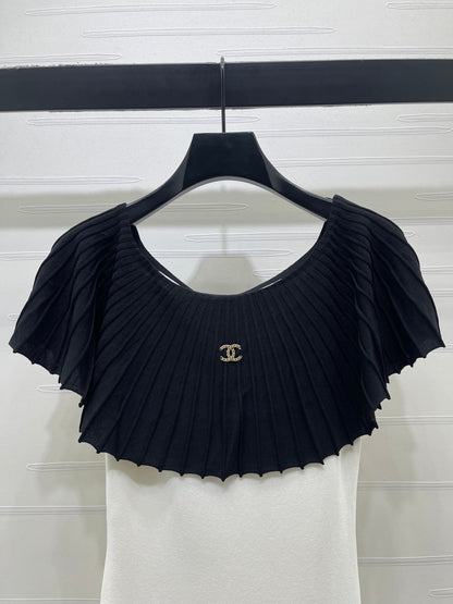 Chanel 2026  Pleated Collar Top Black and White Polyester Viscose