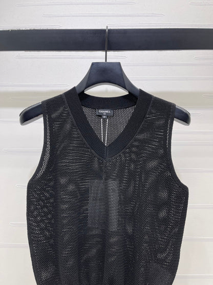 Chanel 2026 Vest Black and White Silk Polyester 136355