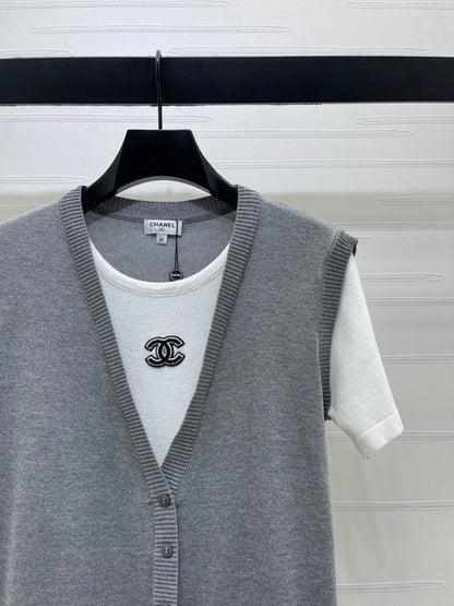 Chanel 2026 Faux Two-Piece Knitted Short-Sleeve Tencel Wool 393930
