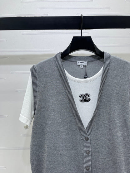 Chanel 2026 Faux Two-Piece Knitted Short-Sleeve Tencel Wool 393930